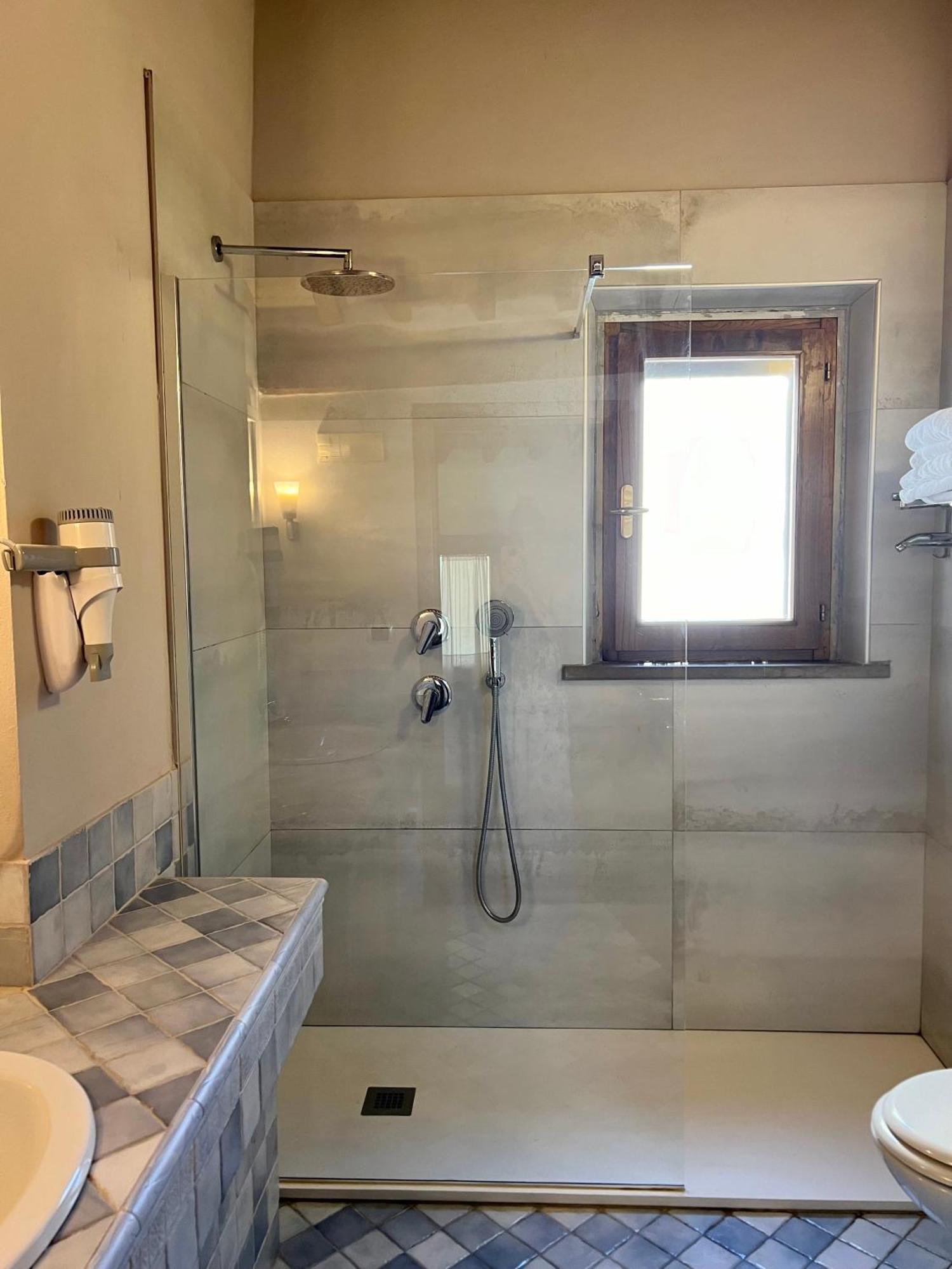 Hotel Leon Bianco 3*